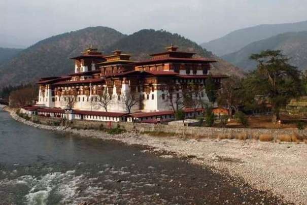 Dzong w Punakha