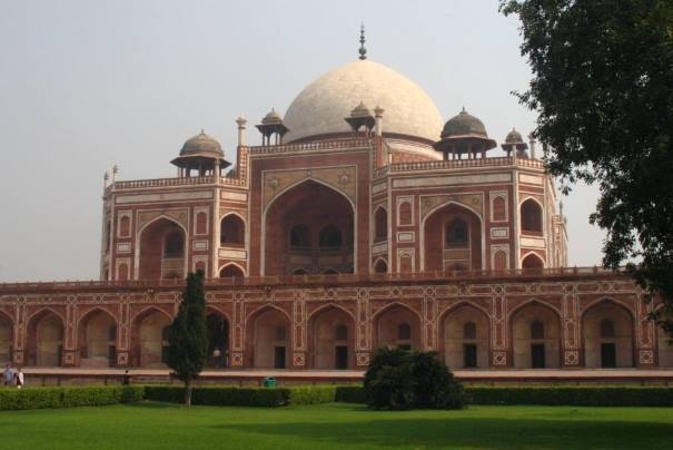 Grobowiec cesarza Humayuna w Delhi. Grobowiec cesarza Humayuna w Delhi.
