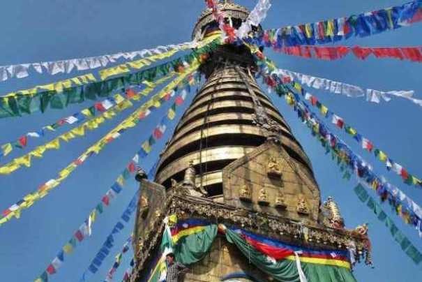 Stupa Swayambhunath w Kathmandu Stupa Swayambhunath w Kathmandu