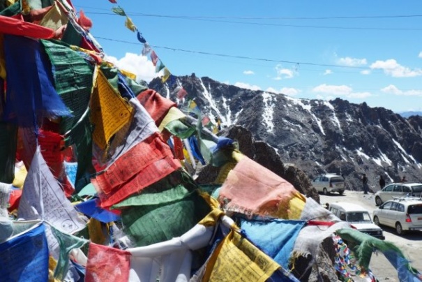 Na najwyższej przełęczy Ladakhu - Khardung La Na najwyższej przełęczy Ladakhu - Khardung La