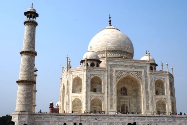 Mauzoleum Taj Mahal w Agrze, dawnej stolicy Wielkich Mogołów
